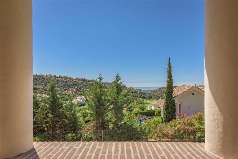 313fb59d78ff82ffbefd76f0222d6140 - 10