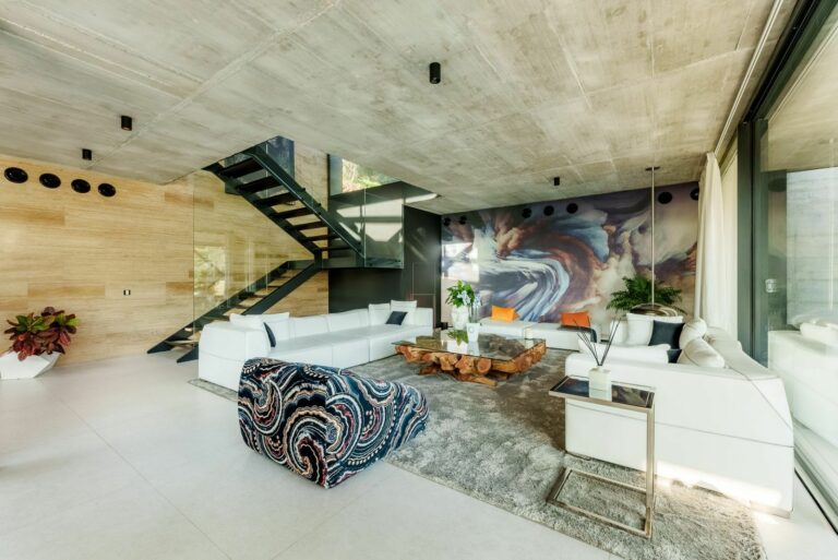 31b3896d2f2c7423b24850b567172406 - 12