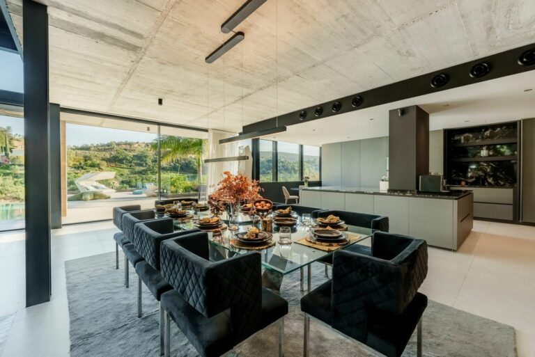 31b3896d2f2c7423b24850b567172406 - 8