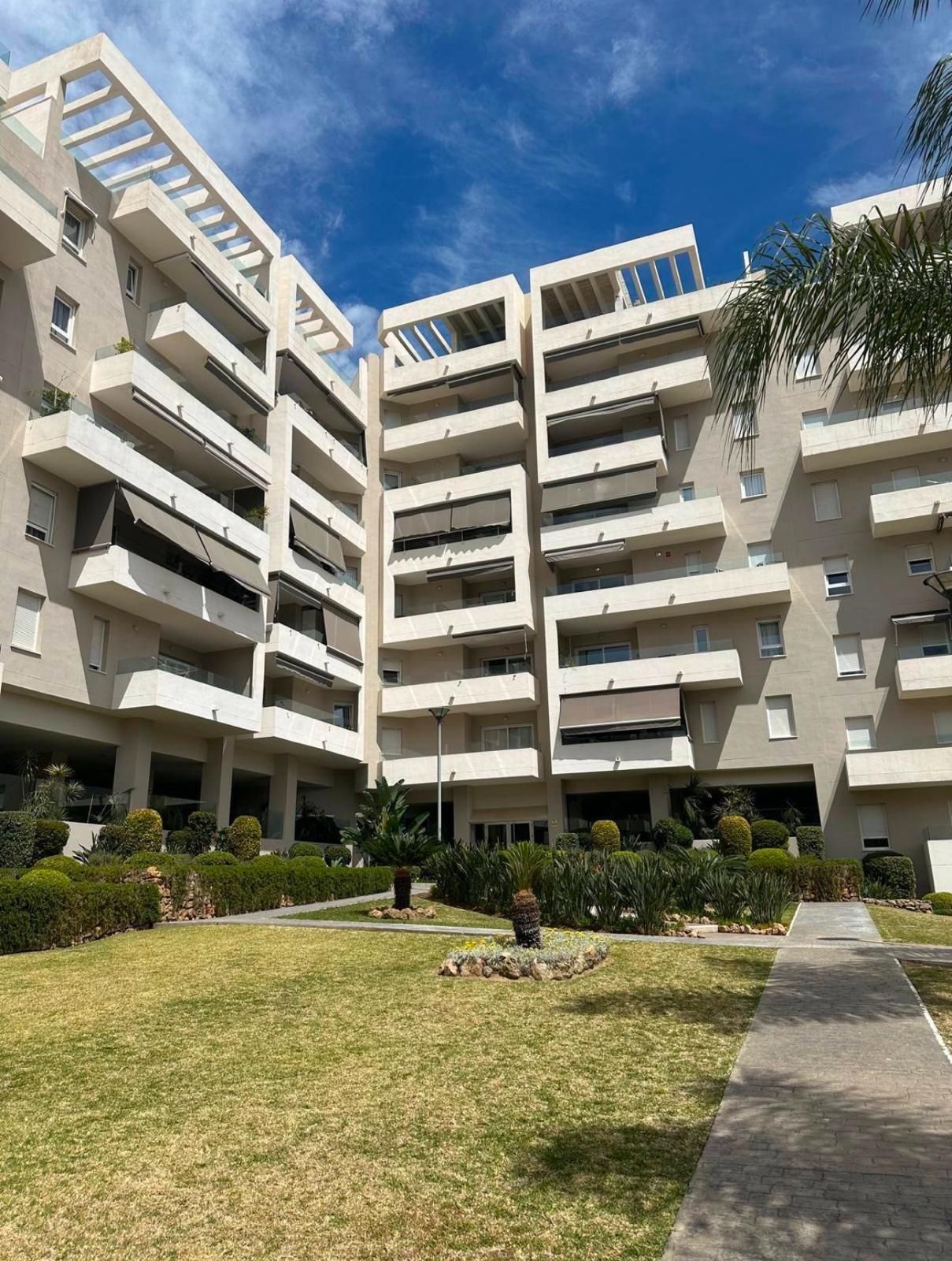 31cf18c8cfce3b5181f195b501a87dac - 3