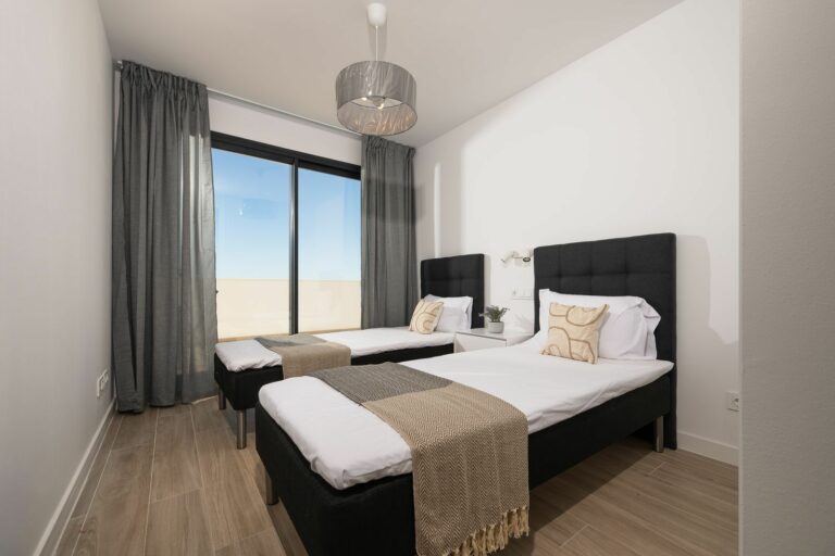 332c22dc37420477223f14905d4ef0af - 14