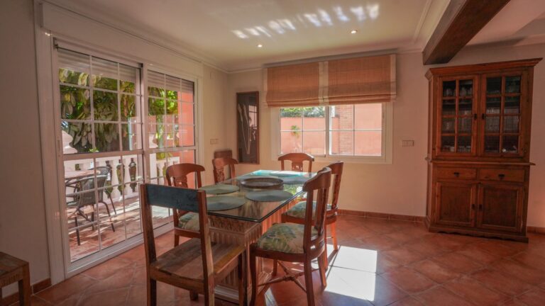 34911dcb077f5e42d8dbb586b351d530 - 5