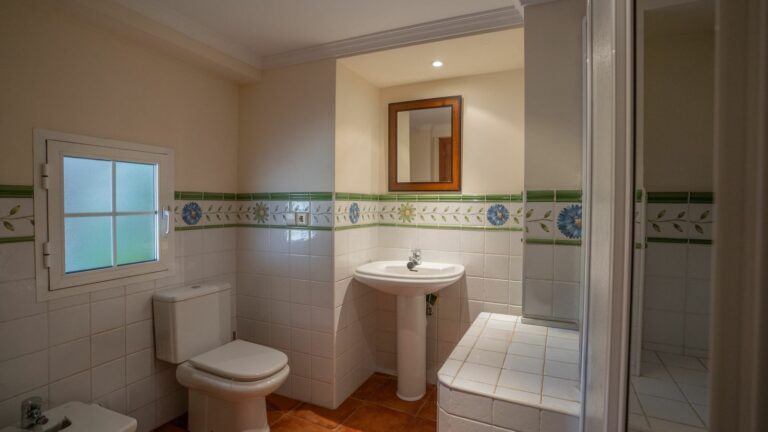 34911dcb077f5e42d8dbb586b351d530 - 7