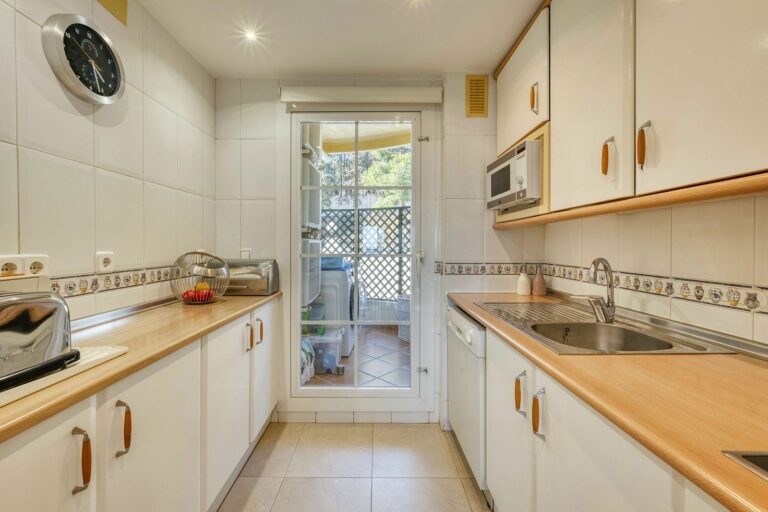 349410a907d4ca1f1da4cca26f05ae94 - 10