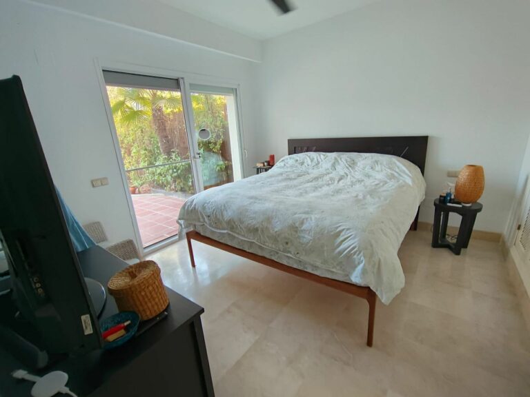 34e4687297660d8ed83c462194c46db9 - 12