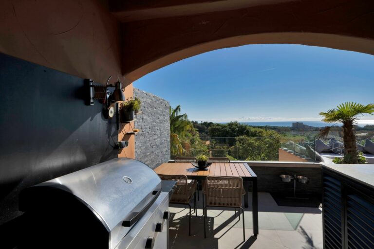 3553ba3a131d467c5883c8200be5d10a - 11