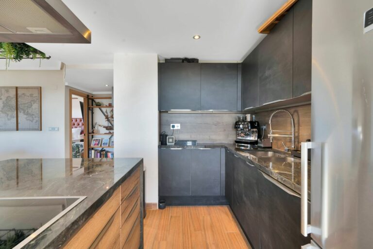 3553ba3a131d467c5883c8200be5d10a - 15