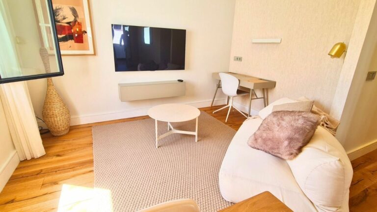 355f7308892b7ec6f3f836233c9781c1 - 2