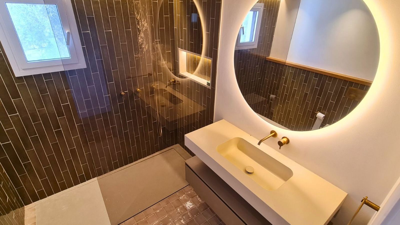 355f7308892b7ec6f3f836233c9781c1 - 8