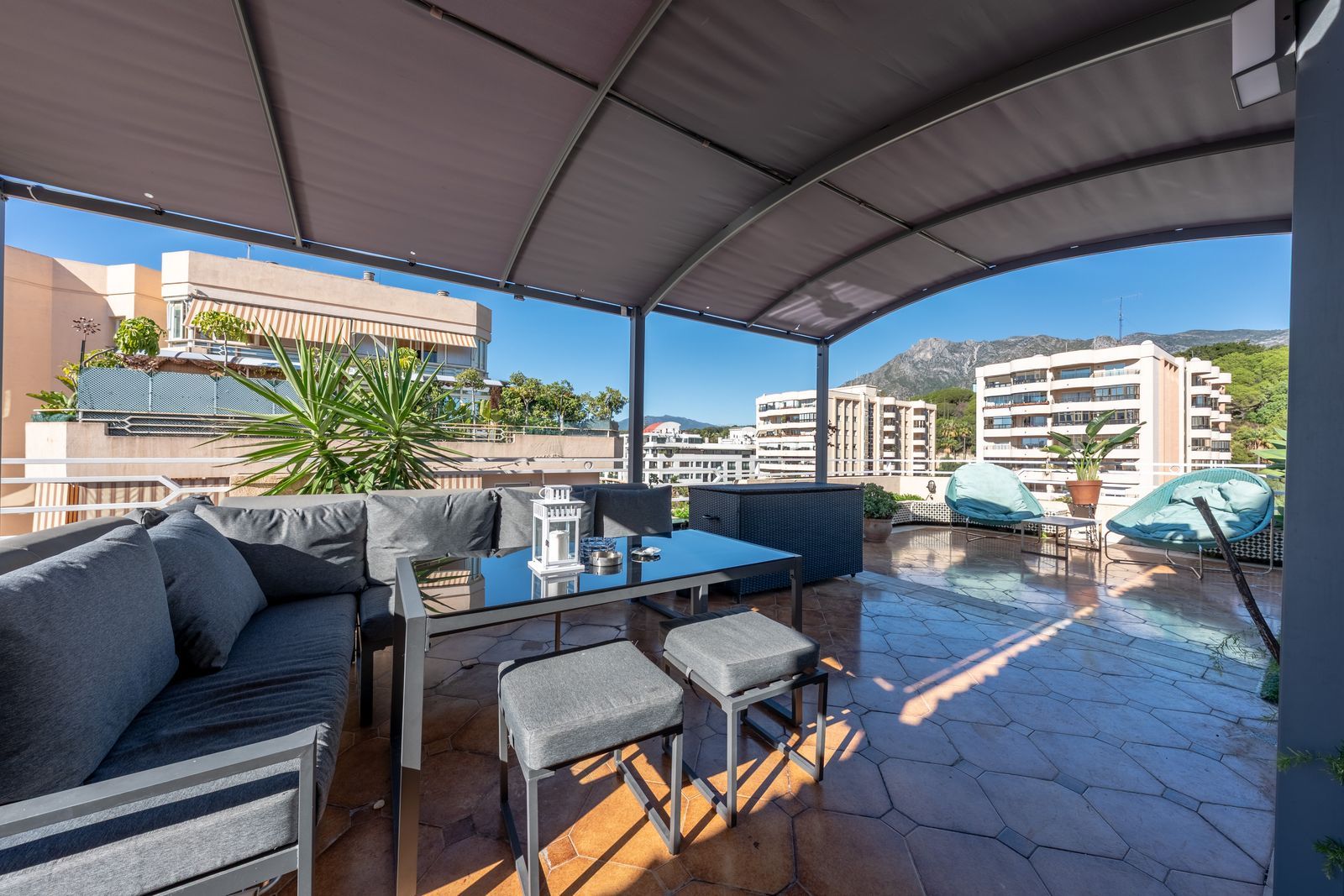 35daa94f4f430c656b53e983b3307daa - 1