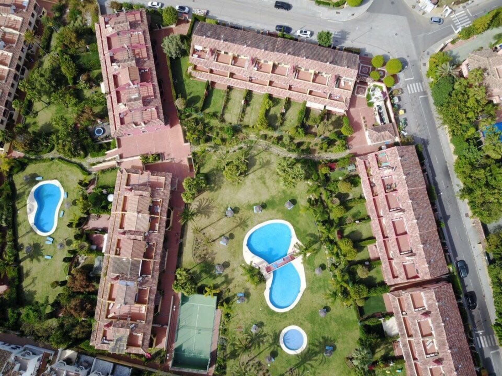 36a01f8fc4e1a4e1296c3bf5e895dad8 - 1