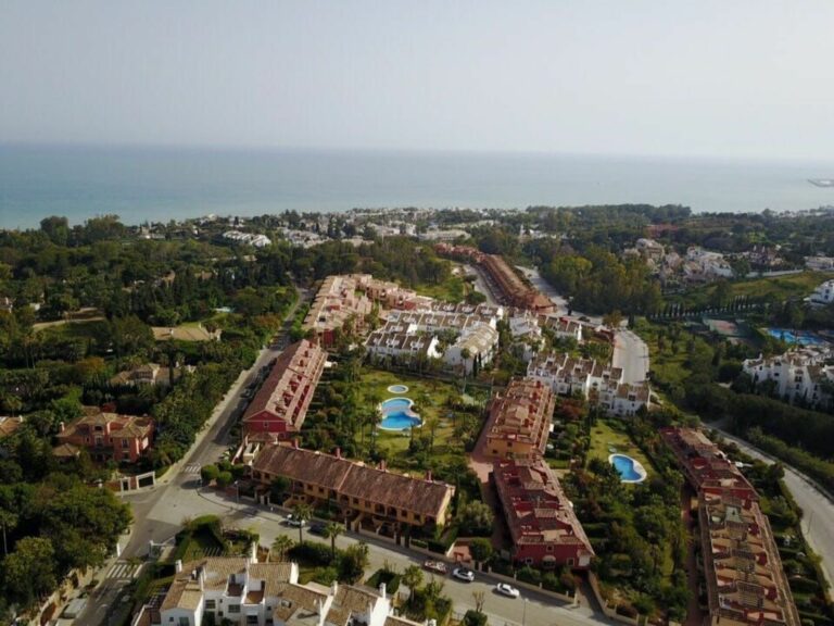 36a01f8fc4e1a4e1296c3bf5e895dad8 - 3