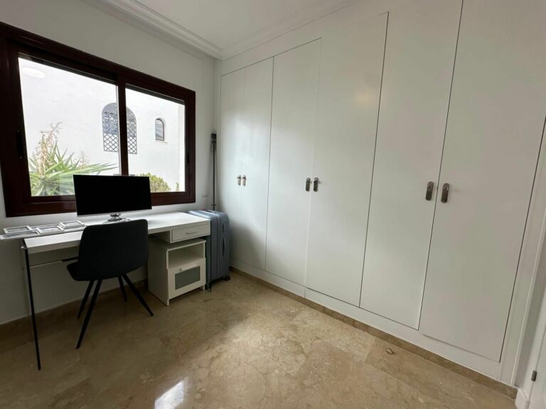 3742d0abd2507b588b1f0604433db0c1 - 13