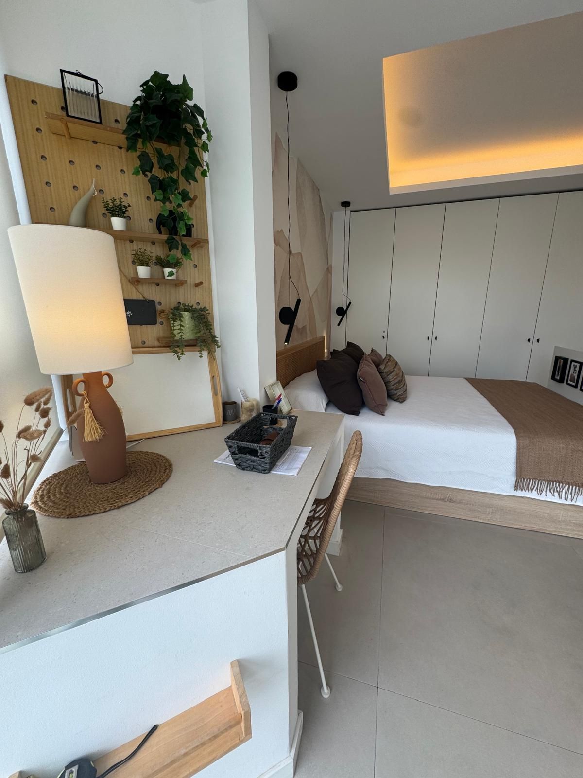 37a00398edc5d309f33f1ff2e3be995c - 8