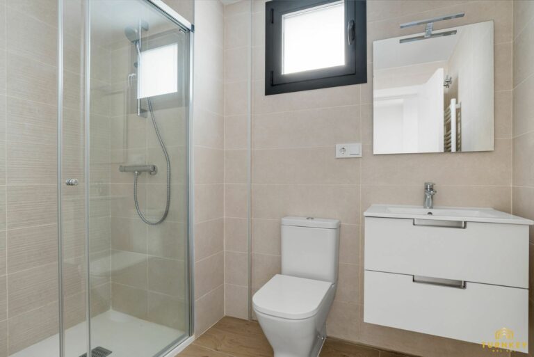 38e887c0168027dc9f42b43d3561f658 - 16