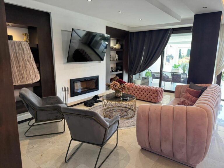 39b8ceaab7fa928c40bffccfdd3f0b11 - 4