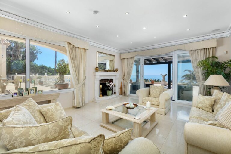 39de033e5b29ef2c1ef5b85dc0b36f4a - 16