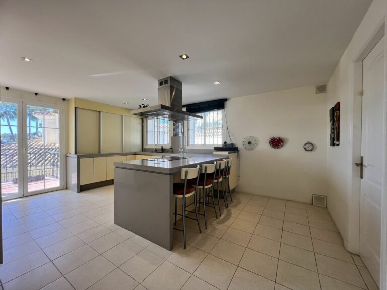 3a78dc87478f0307272c349c3d52b708 - 11