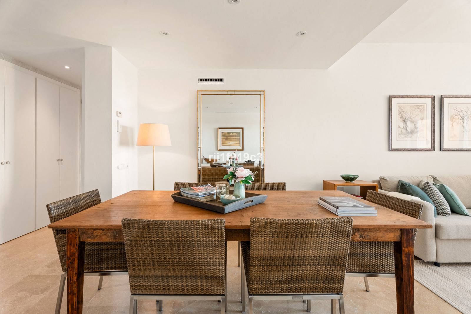 3ab03e8352c4e89da40a37a68cbaa2a7 - 12