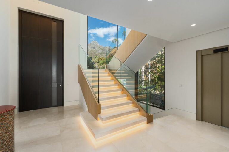 3aed183f9efb7965339c37bb28515cc7 - 16