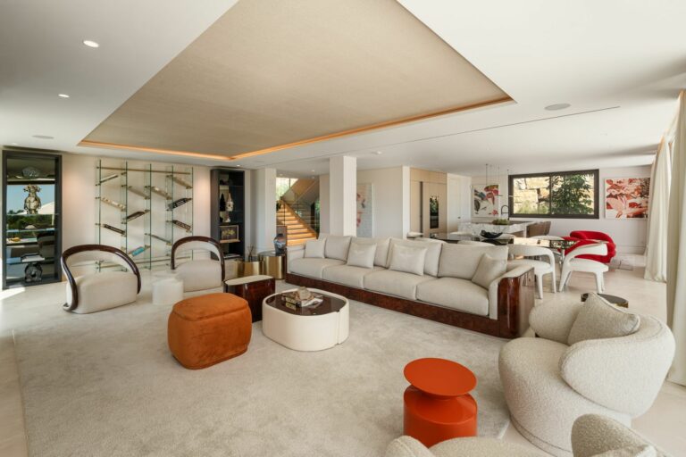 3aed183f9efb7965339c37bb28515cc7 - 6