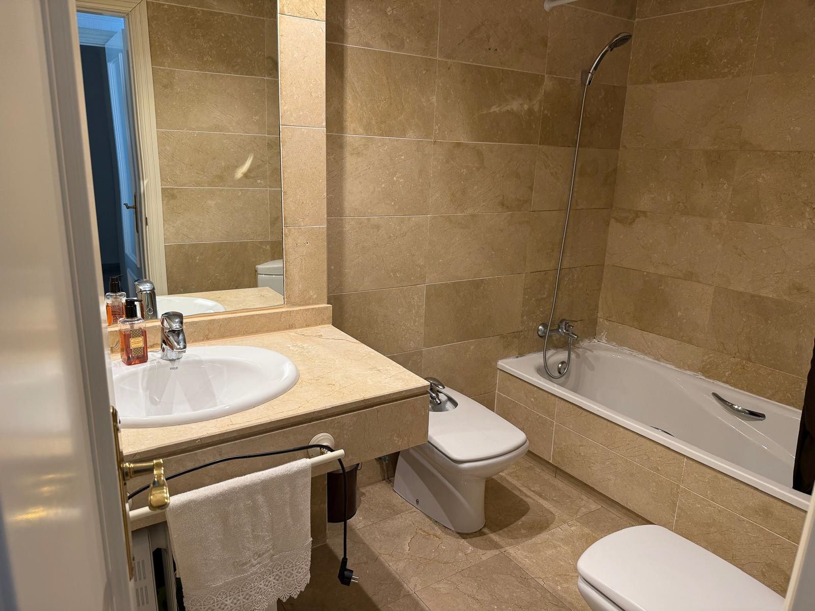 3babfc4e6e633b7a57856d727f2707bd - 14