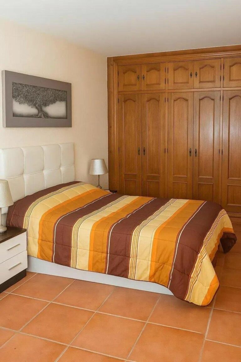 3c2643eae368459271827c3aac959eb8 - 12