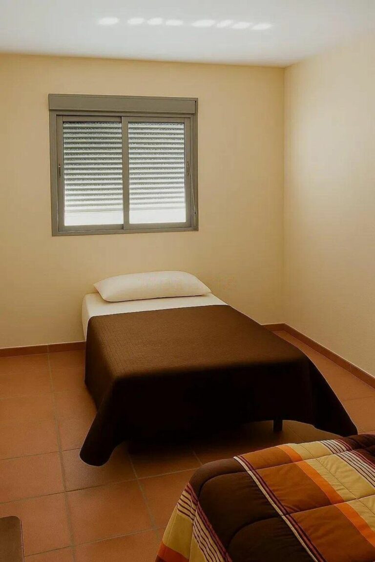 3c2643eae368459271827c3aac959eb8 - 16