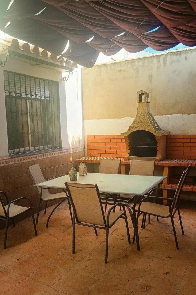 3c2643eae368459271827c3aac959eb8 - 3