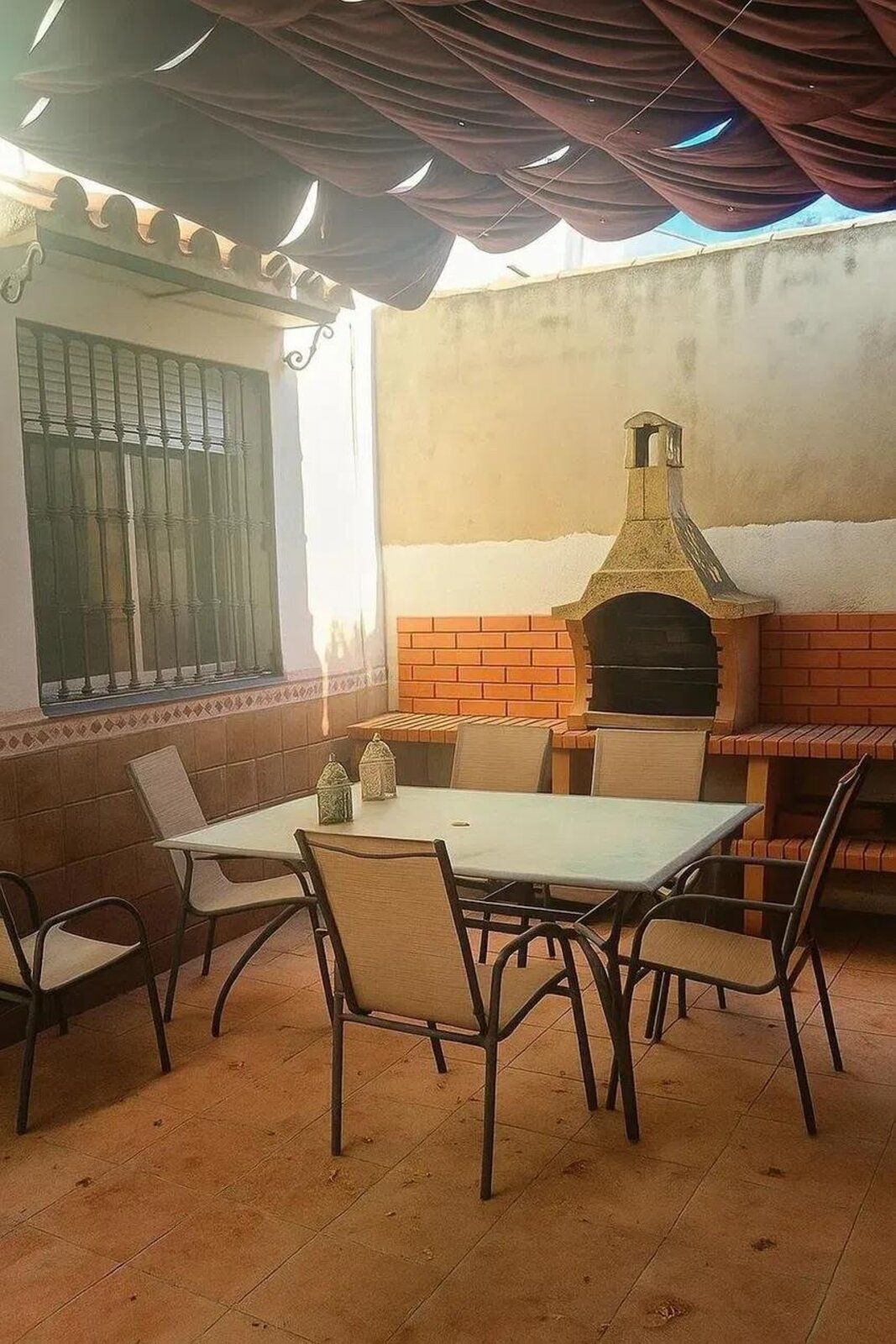 3c2643eae368459271827c3aac959eb8 - 3