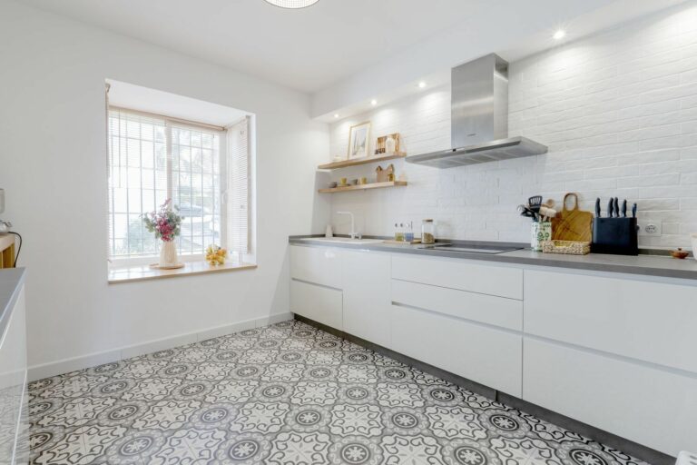 3c2f35ac9924f4b89b7f1a93f9ada22a - 11