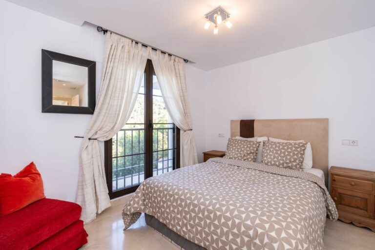 3c8a56a3226d3ececd862708fcc907f2 - 9