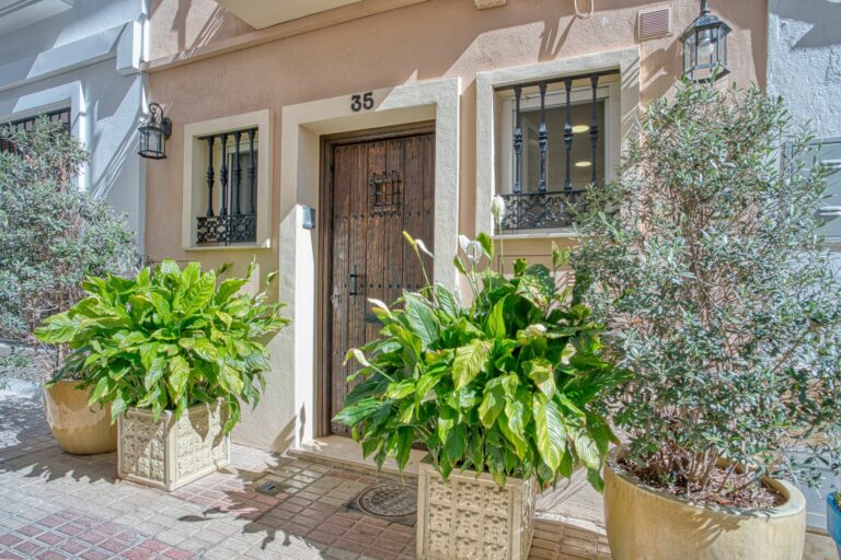 3ddcef4a8c91f2707d9133d24dd9b357 - 1