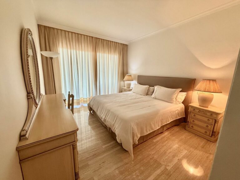 3fc6b05464c1f8da60f2144bb953f2d8 - 4