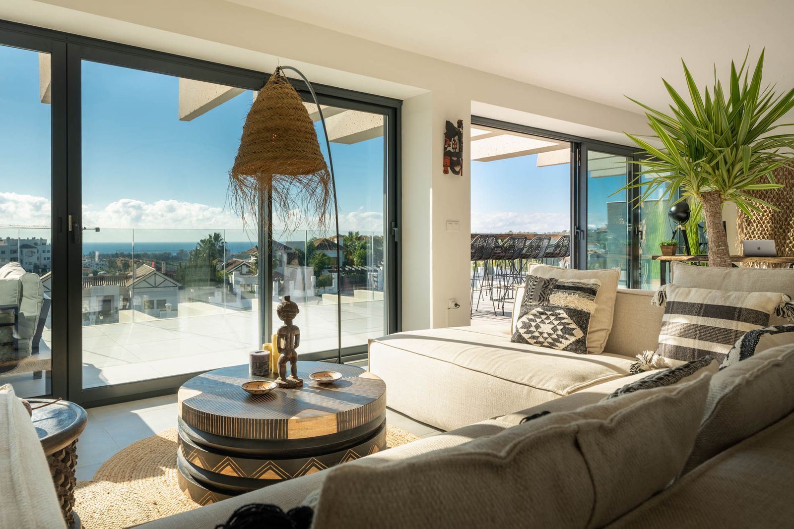 41ea0f3361cb5f335f9fe3460378d894 - 13