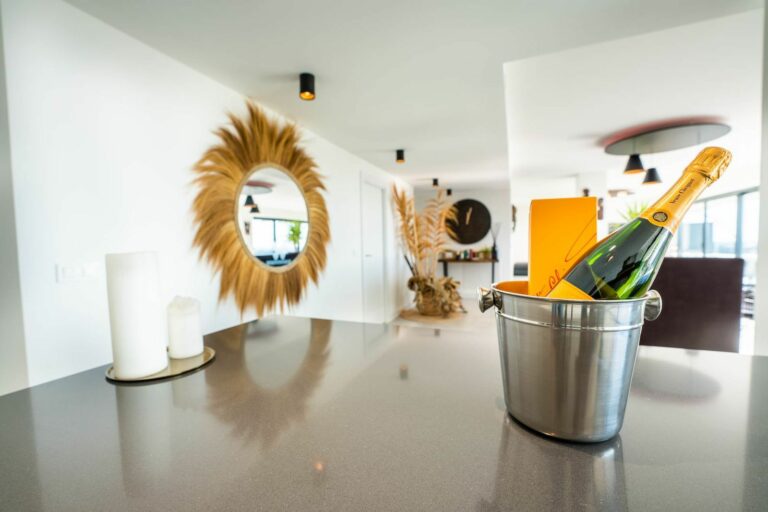 41ea0f3361cb5f335f9fe3460378d894 - 16