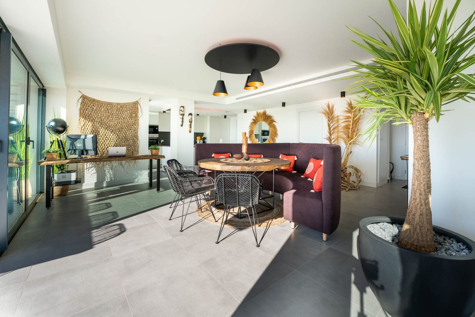 41ea0f3361cb5f335f9fe3460378d894 - 9