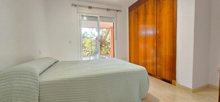 4279792802658ad6375b47905e711ba0 - 14