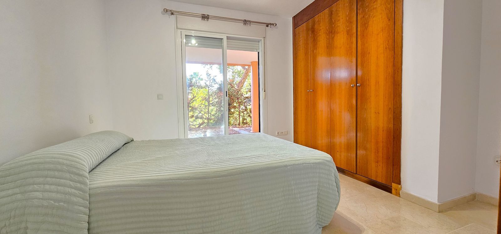 4279792802658ad6375b47905e711ba0 - 14