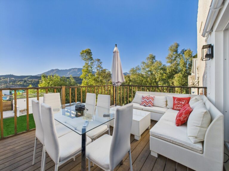 4380f8d1f807d2e1b66699d86d4df31b - 1