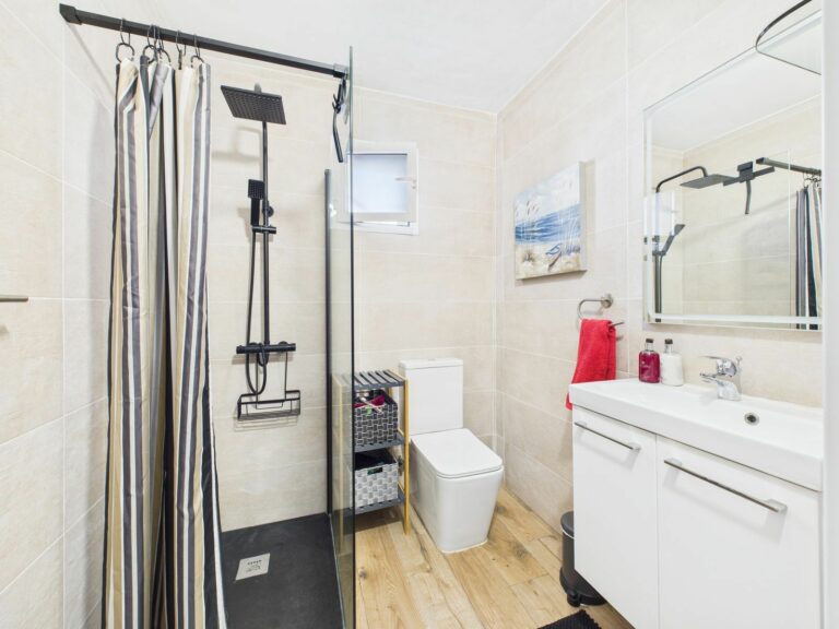 4380f8d1f807d2e1b66699d86d4df31b - 12