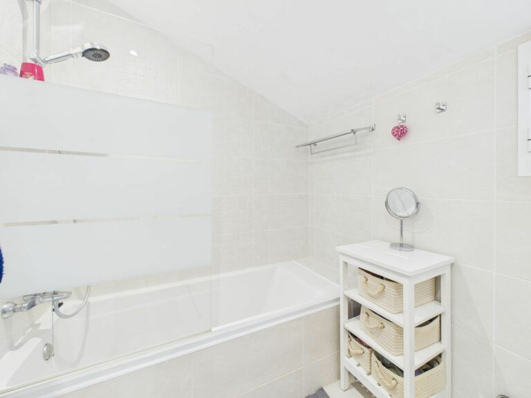 4380f8d1f807d2e1b66699d86d4df31b - 15