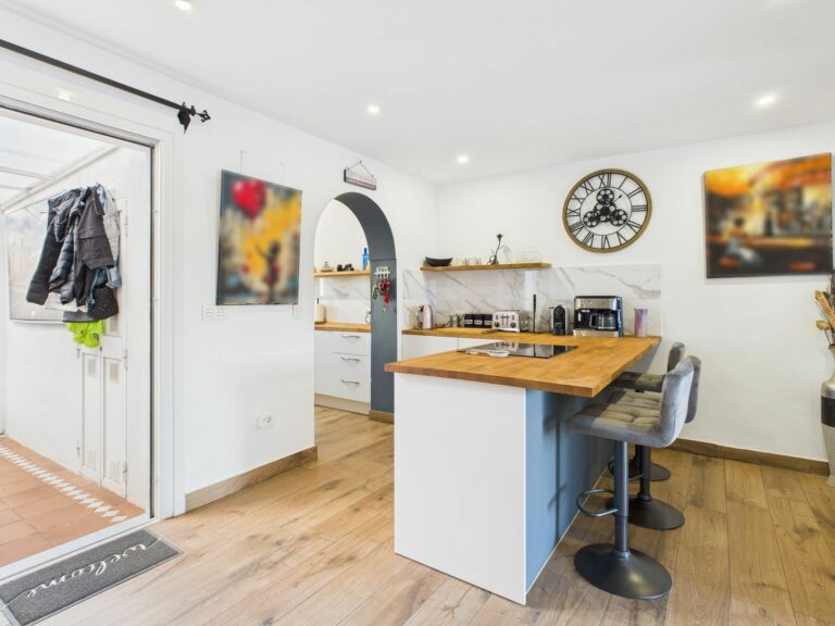 4380f8d1f807d2e1b66699d86d4df31b - 2