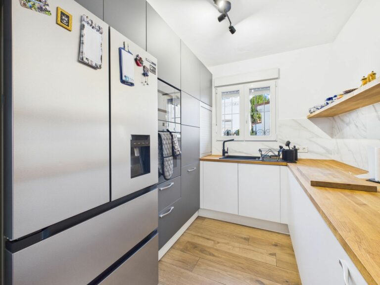 4380f8d1f807d2e1b66699d86d4df31b - 3