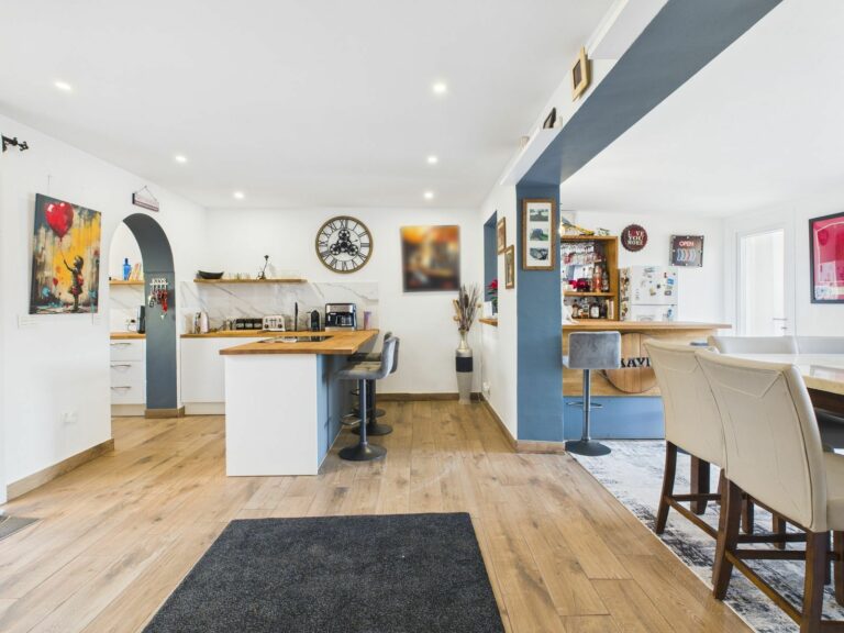 4380f8d1f807d2e1b66699d86d4df31b - 5