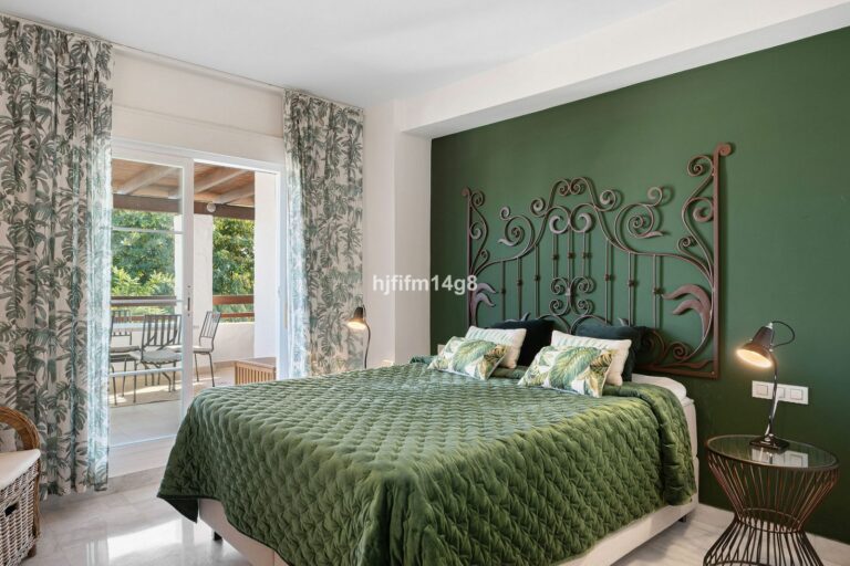 43a5dfe9a496d3e98fcc7e6485a7be7e - 13