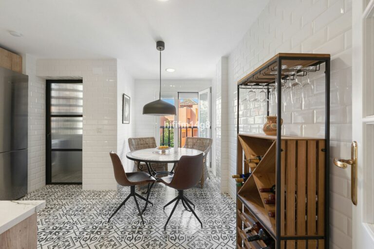 43a5dfe9a496d3e98fcc7e6485a7be7e - 6