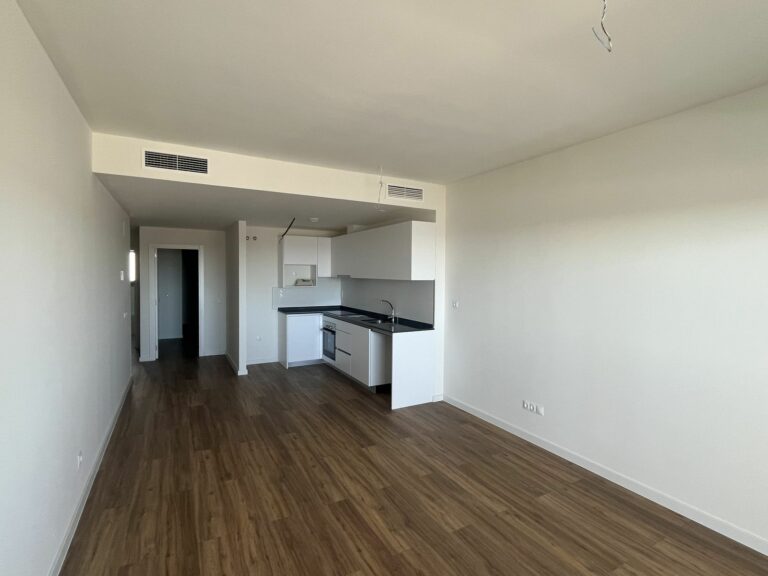 43aeeeea9d280e18fe8cb82212257753 - 8