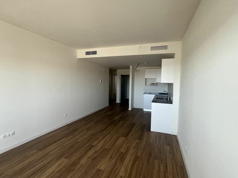 43aeeeea9d280e18fe8cb82212257753 - 9