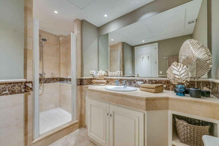 449a584c16a76941edd3095abdda5802 - 15